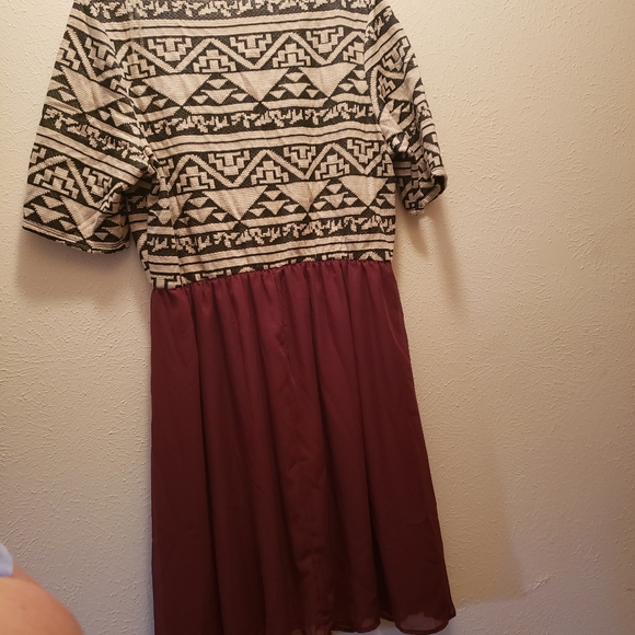 Aztec ruby dress - Picture 3 of 3